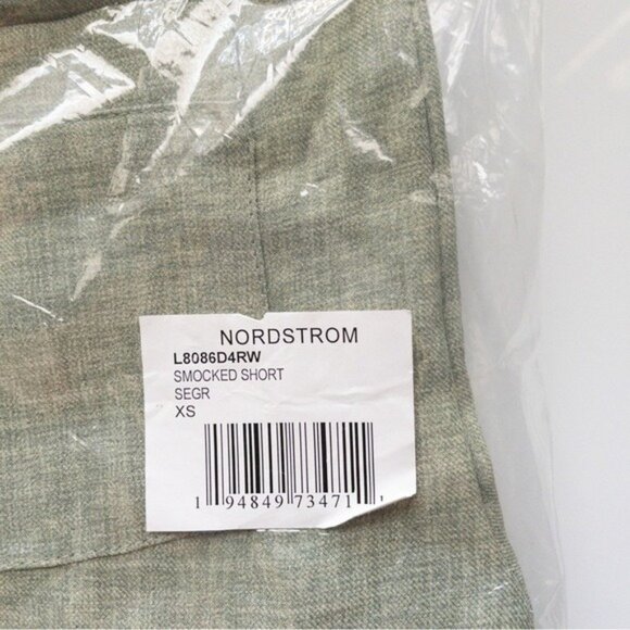 NWT Wit & Wisdom High Rise Elastic Smocked Short XS Seagreen Raw Hem - Picture 4 of 6